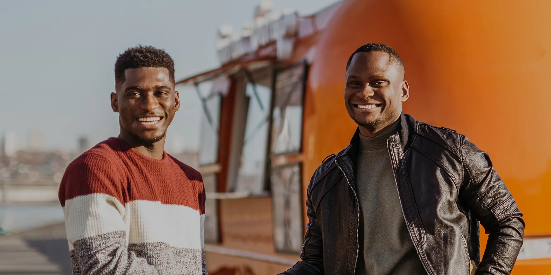 Suudi Arabistan İnşaat Projesi için Hidrolik Damperli Yarı Römork